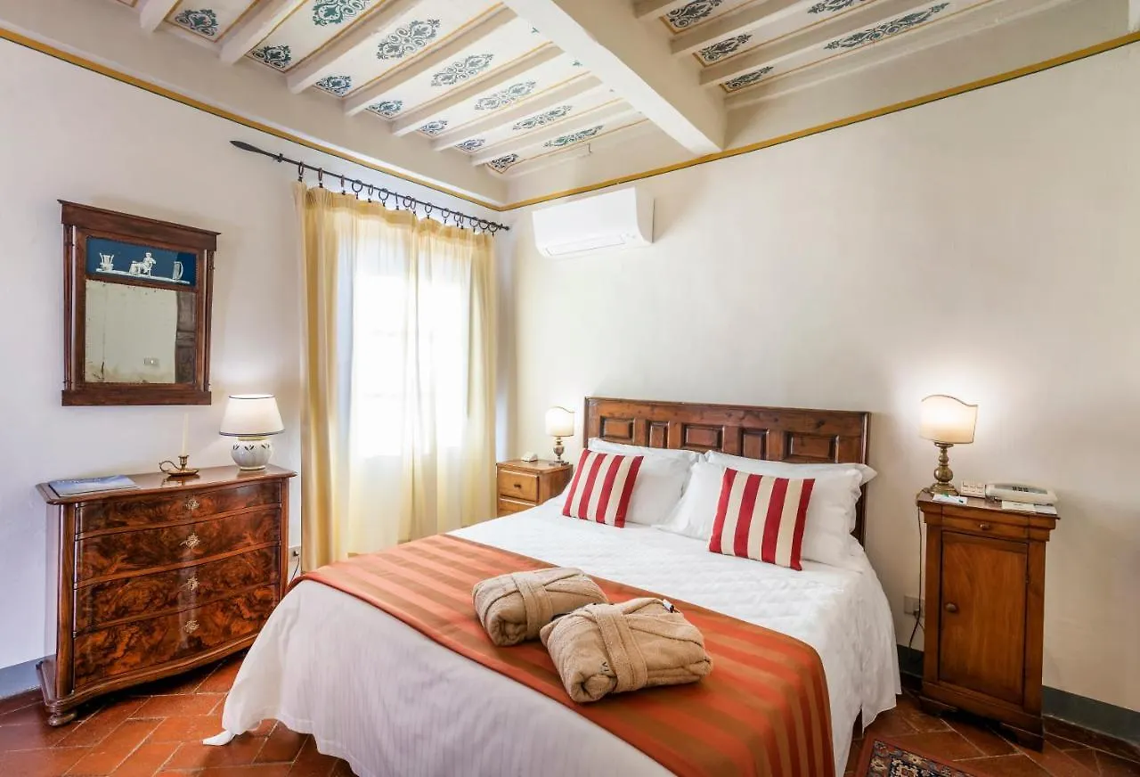 Relais Vignale & Spa Radda in Chianti 4*,